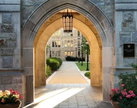 高考成绩也能&ldquo;闯&rdquo;美国？揭秘大学申请新途径！