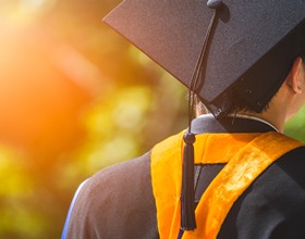 哈佛教授年薪最高204万美元？美国大学最&ldquo;吸金&rdquo;专业薪酬大曝光！