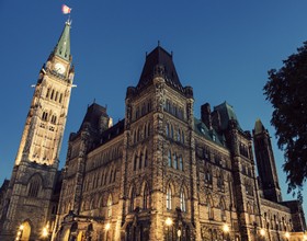 加拿大EE抽签回归，557分达历史级新高！紧迫移民的你，如何快速提分？