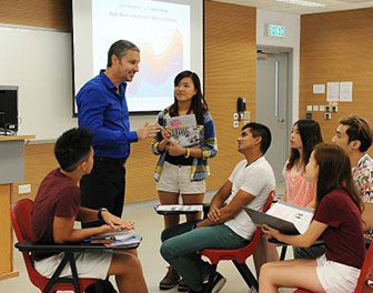 港澳高校本科招生，走高考，还是走申请？