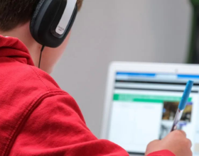 学英语就丢了文化自信？是否&ldquo;降低英语教学比重&rdquo;，教育部正式回复！