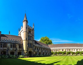 格局打开！手握高考成绩+雅思高分，直接出国读本科！