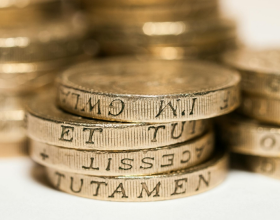 去英国本科留学学费是多少钱