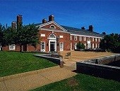 U.S.News发布2021全美本科商学院排名，最受中国学生欢迎的第一名是......