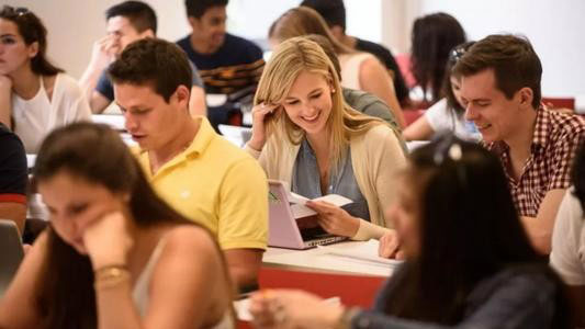 美国大选悬而未决，留学生冷静看待中美关系