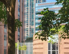 香港&ldquo;抢人&rdquo;新一轮，港大毕业生平均月薪超3.2万