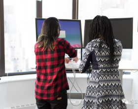 年底裁员、40岁失业，他们去海外迎来人生第二春！