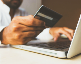 硅谷银行倒闭，聪明人早已完成全球分散资产配置...