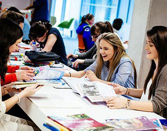 美国国际学生锐减1.8万，美国留学不香了？