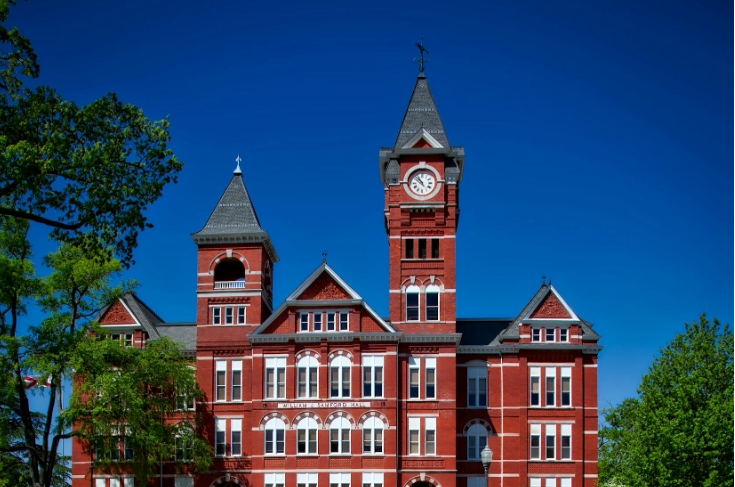 美国留学本科一般读几年