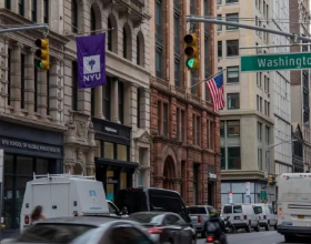 2022年，越来越多的中国高净值家庭走在移民的路上...