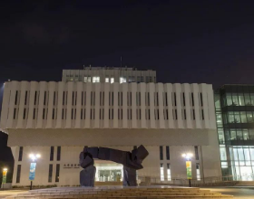 2022香港《施政报告》公布，官宣全球抢人！赴港留学之路挤爆了！