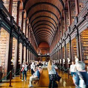 What？英国大学不仅降低2021入学要求，还要减学费？！