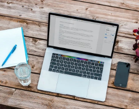 在美国，硕博生比本科生更容易找到工作？真相是......