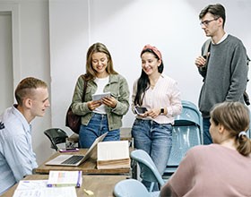 透过美国大学2021秋季新生录取数据，看懂文书要求变化趋势！