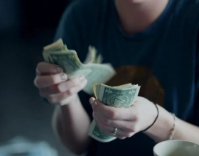 夭寿啦！今年美国各校学费疯涨！！最贵的居然要8万刀？！