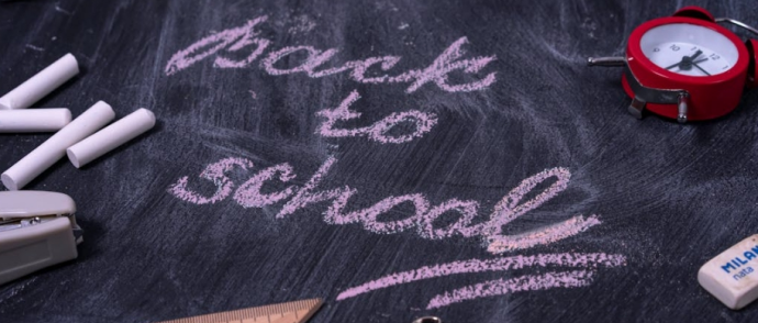 美国本科留学费用及预算