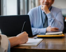 2025英国本科留学申请流程是什么 2025英国本科留学申请流程是什么