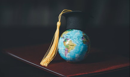 打造高端学术、背景提升产品体系