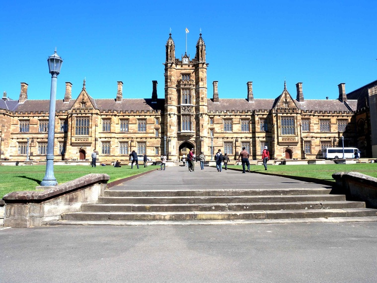 申请澳洲八大名校留学，需要多少费用？