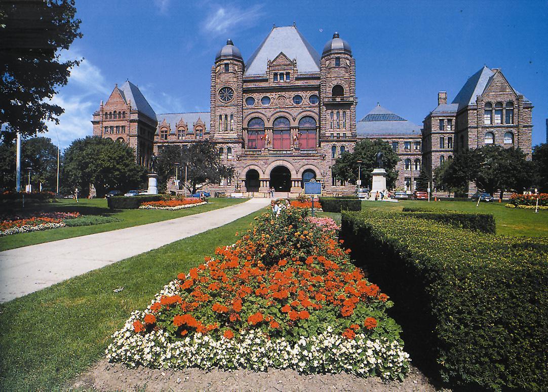 申请加拿大留学，什么时间最合适？