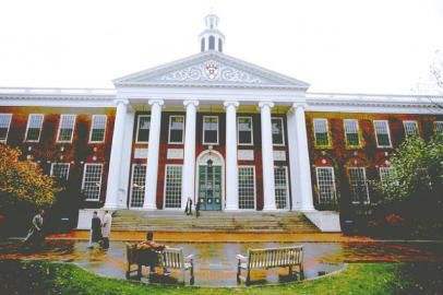 最新：美国哈佛大学本科申请条件解析