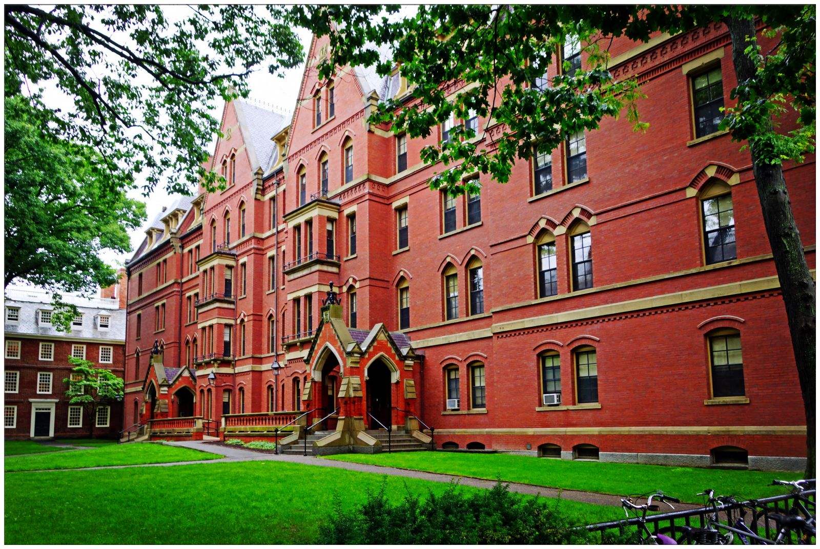 申请美国留学奖学金，得先知道申请条件和步骤