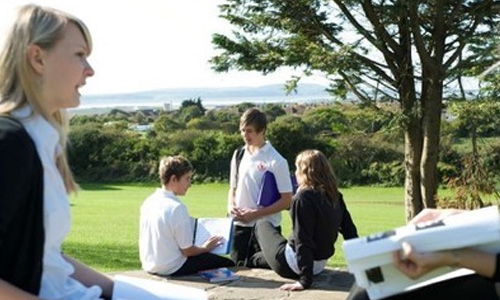 申请英国高中留学费用有哪些？