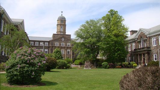 加拿大商科留学的申请条件及留学费用分析