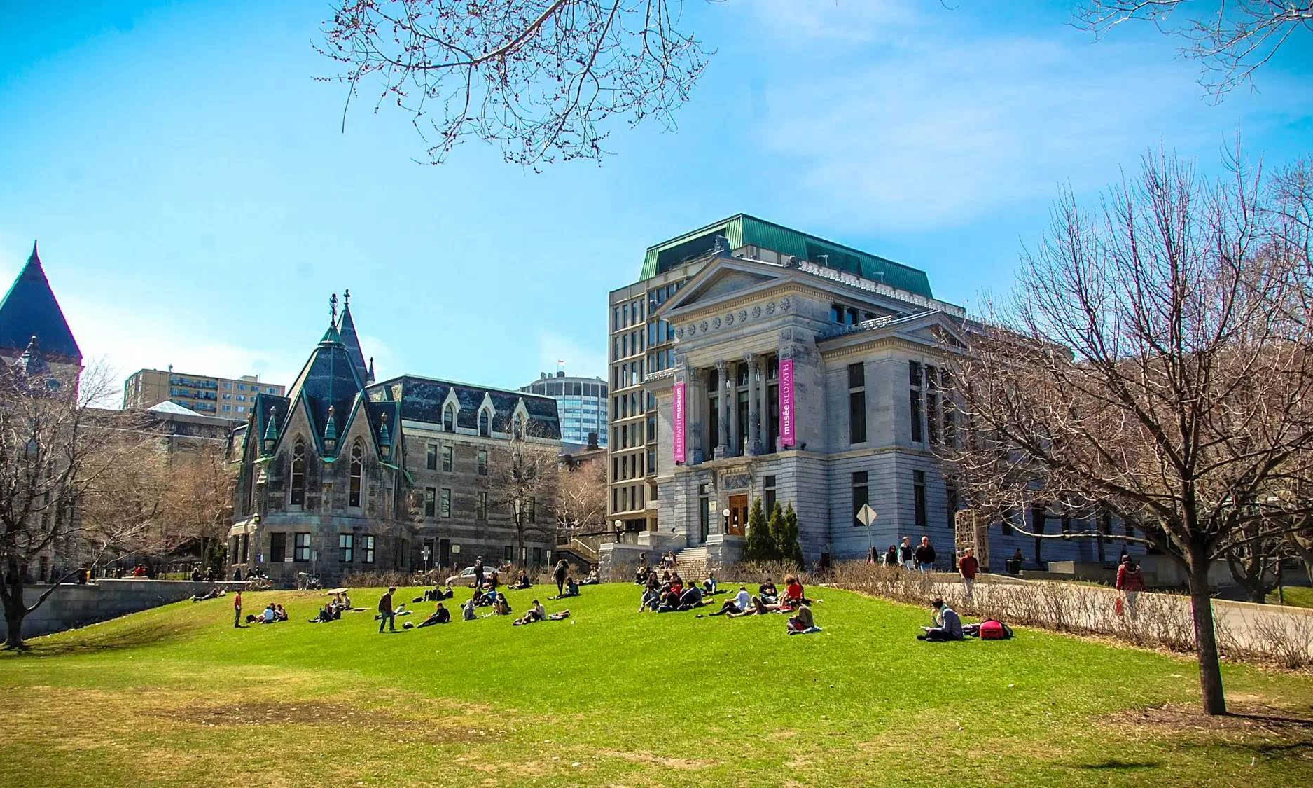 加拿大留学申请条件及申请材料详解