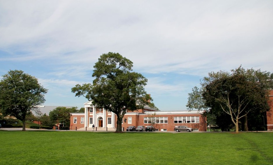 去美国读高中如何选校？