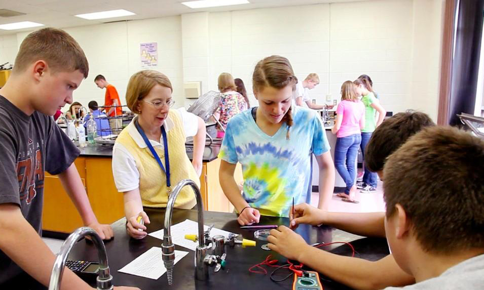 美国高中生留学的课外生活是怎么安排的？