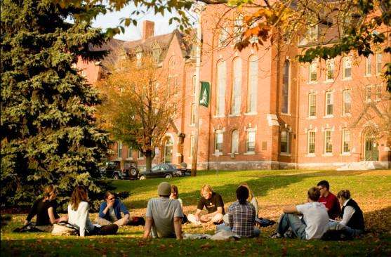 高考后留学适合哪些人？如何申请美国本科？