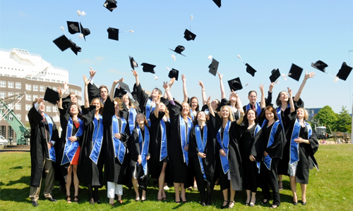 高考后成绩可申请的英国名校盘点