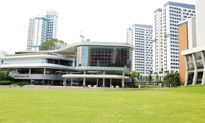 高考成绩可以申请新加坡留学吗？