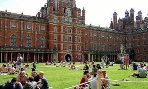 赴英留学准备物品时哪些证件不能忘