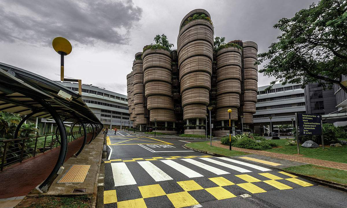 高考后新加坡本科留学院校推荐