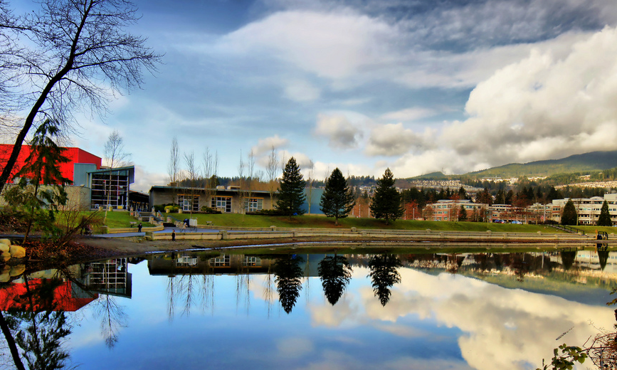 高考后加拿大本科留学专业及优势院校推荐