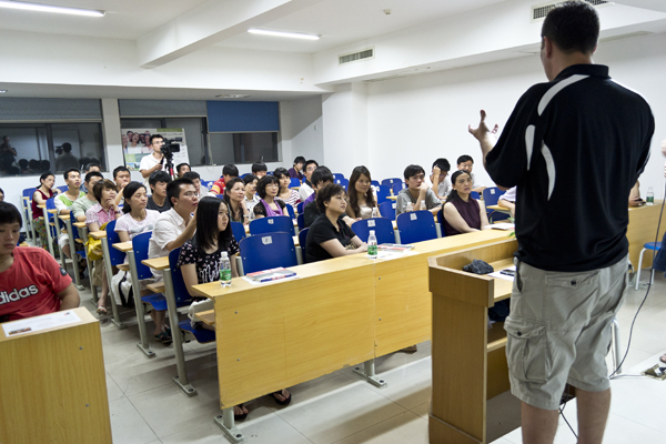 技能收藏：美国留学如何寻找实习机会？