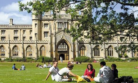 英国留学选校：男校/女校和混校哪个更好？