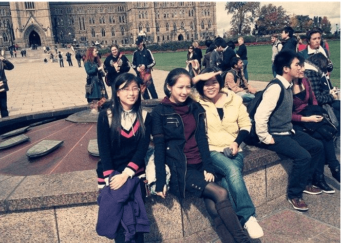 申请加拿大留学需要准备哪些申请材料？