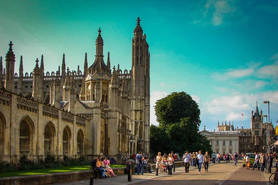 英国语言学校与预科有何不同？如何选择预科？