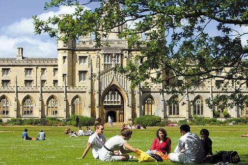 英国留学心理专业如何申请？