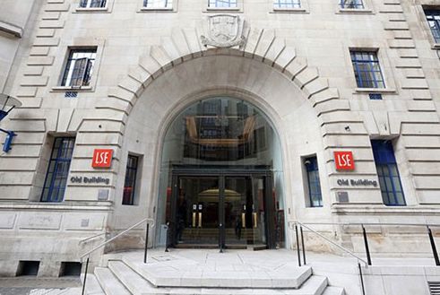 解密韩庚女友卢靖姗母校伦敦政治经济学院