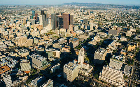 美国留学城市和村校到底有什么区别?