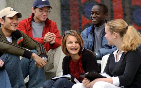 申请美国留学进入waitlist名单应该怎么办？