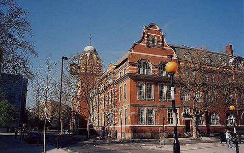 申请到香港进修选择什么专业好？