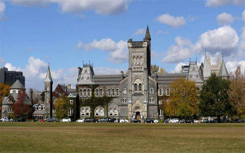 加拿大多伦多大学那些专业比较好？