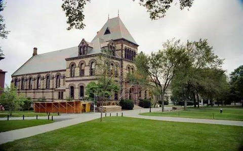 美国加州理工大学排名是多少？