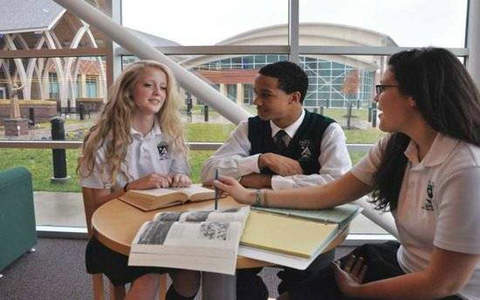 美国留学毕业之后，怎么可以留下来？